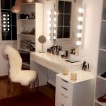 30 Beautiful DIY Bedroom Fairy Lights (30)