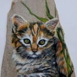 50 Best DIY Painted Rocks Animals Cats For Summer Ideas (28)