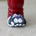 50 Best DIY Painted Rocks Animals Cats For Summer Ideas (45)