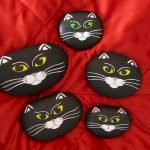 50 Best DIY Painted Rocks Animals Cats For Summer Ideas (47)