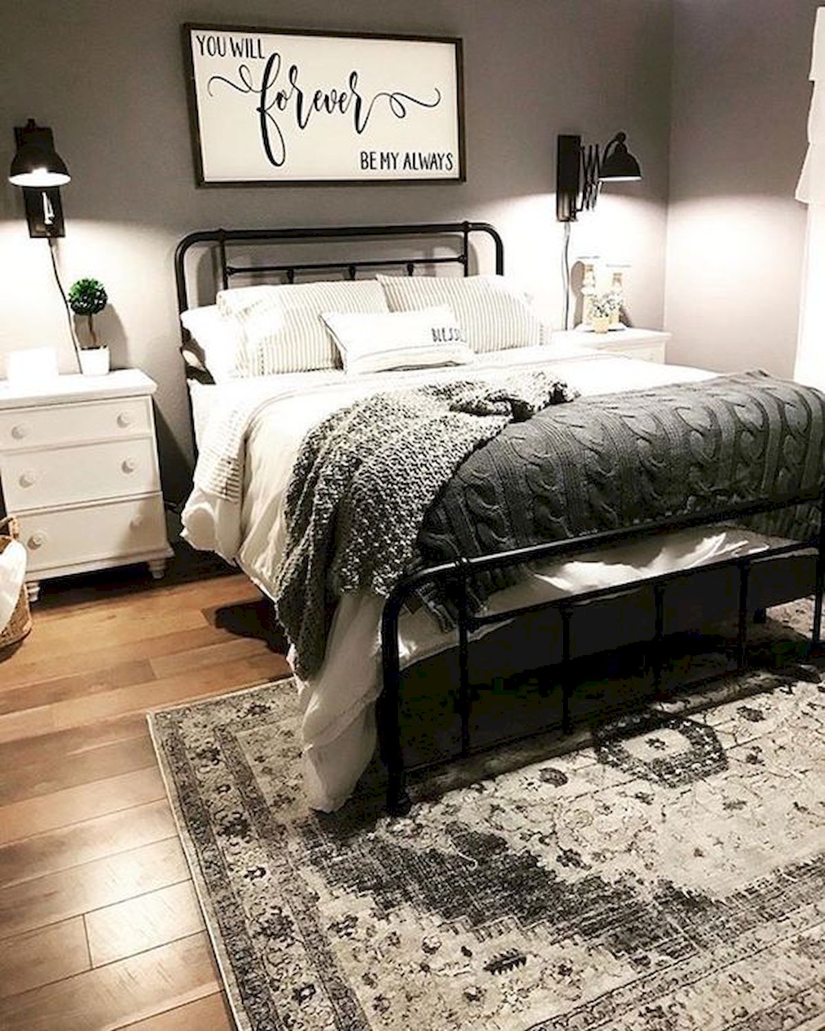 55 Romantic DIY Bedroom Decor for Couple (18)