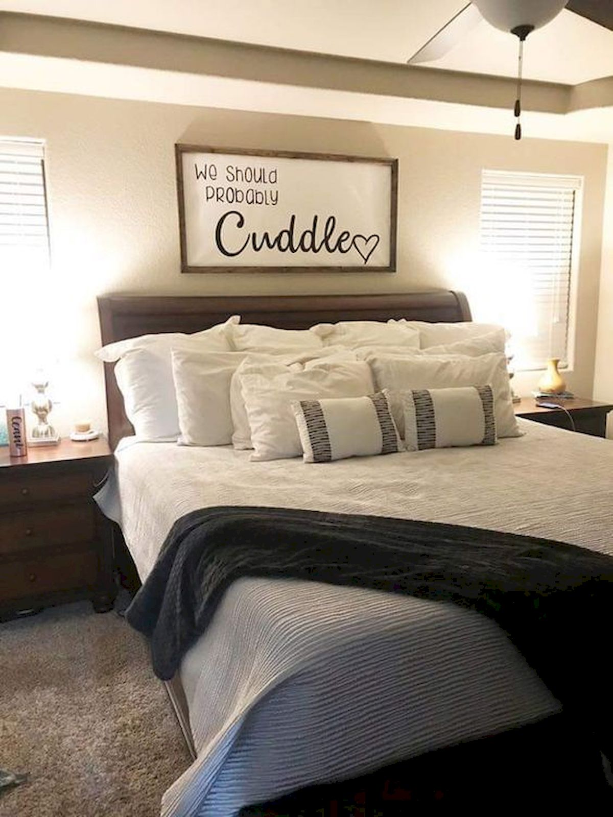 55 Romantic DIY Bedroom Decor For Couple (54)
