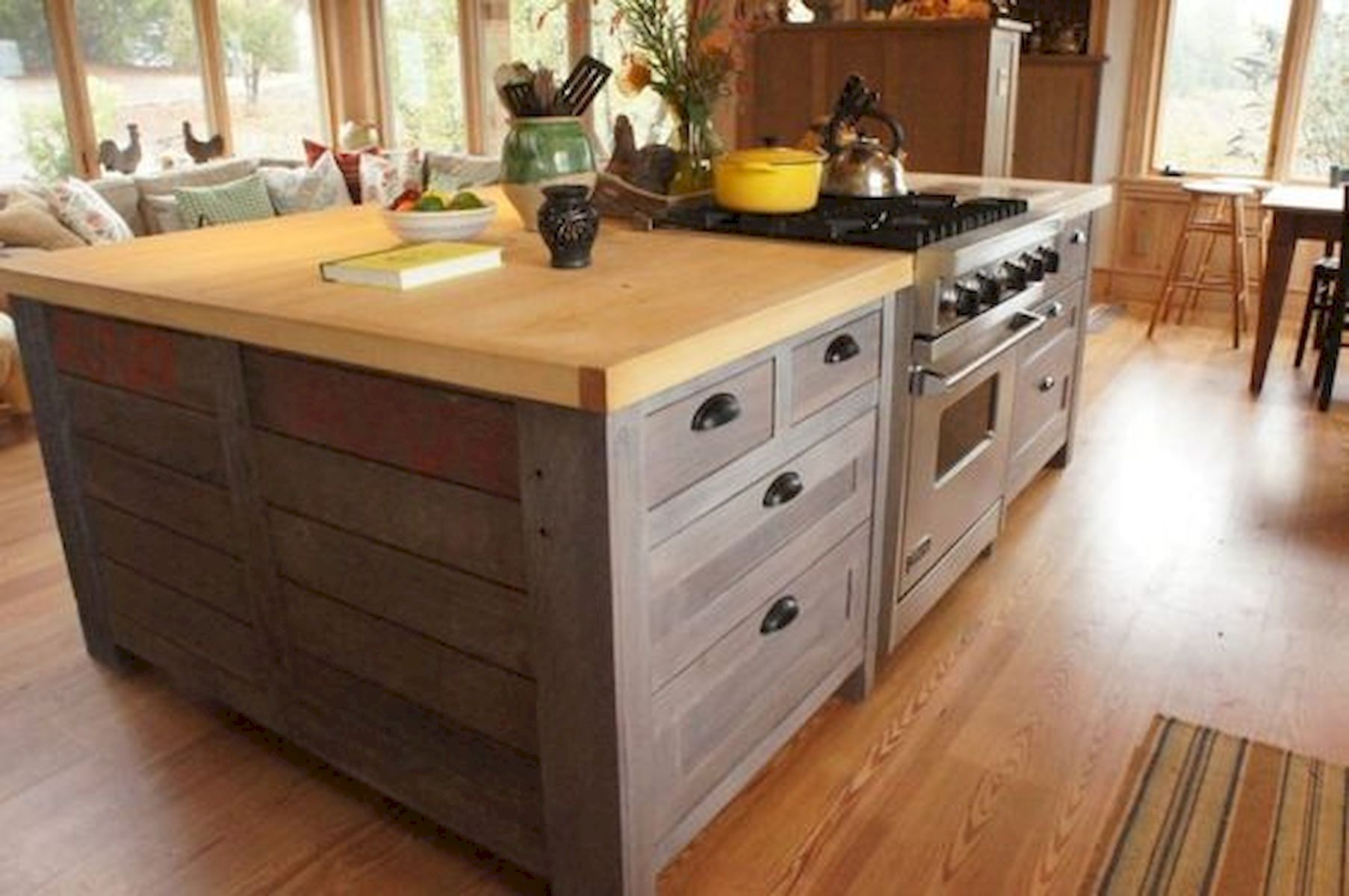 50 Amazing DIY Pallet Kitchen Cabinets Design Ideas (42)