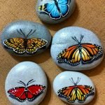 55 Cute DIY Painted Rocks Animals Butterfly Ideas (5)