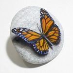 55 Cute DIY Painted Rocks Animals Butterfly Ideas (50)