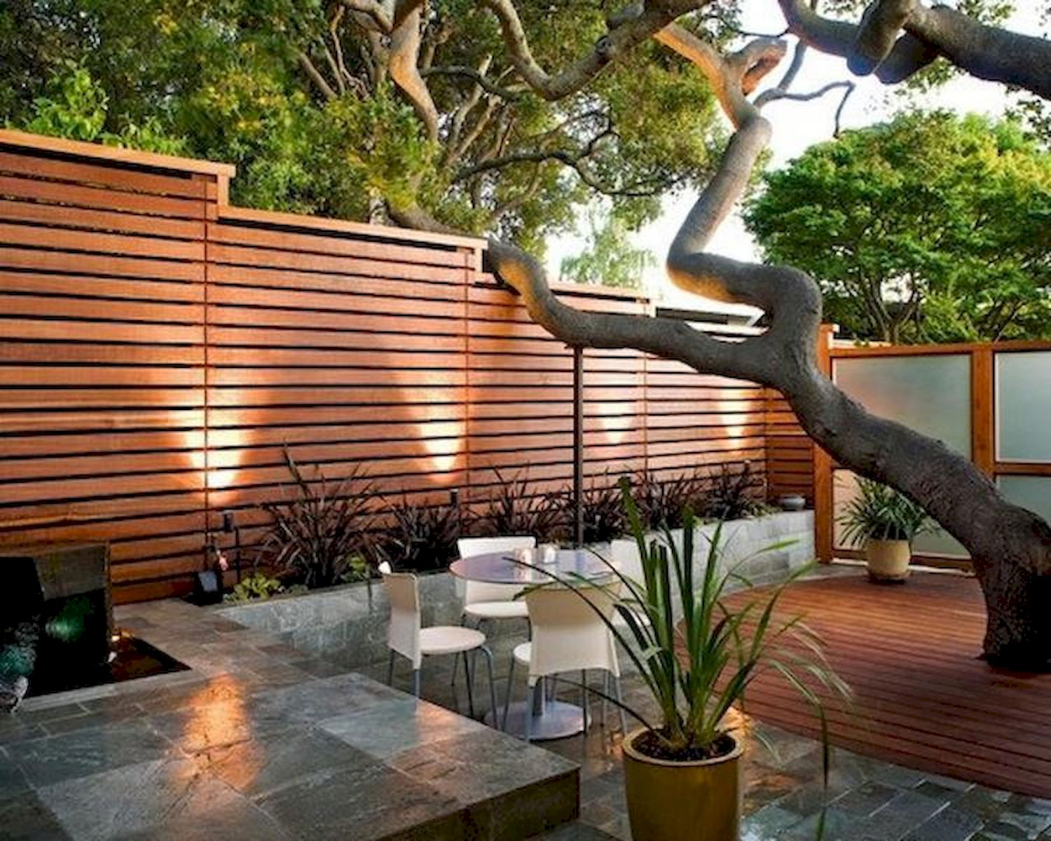 60 Awesome DIY Backyard Privacy Design And Decor Ideas (3)