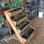 60 Awesome DIY Pallet Garden Bench and Storage Design Ideas (38)