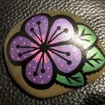 60+ Beautiful DIY Painted Rocks Flowers Ideas (22)