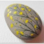 60+ Beautiful DIY Painted Rocks Flowers Ideas (52)