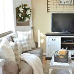 45 Brilliant DIY Living Room Design And Decor Ideas For Small Apartment (16)