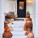 40 Fantastic DIY Fall Front Porch Decorating Ideas (21)