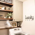 20 Beautiful Farmhouse Laundry Room Decor Ideas and Remodel (5)