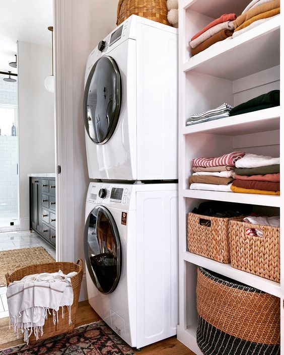 20 Beautiful Farmhouse Laundry Room Decor Ideas And Remodel (8 ...