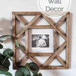 Adorable Wooden Pallet Wall Decoration