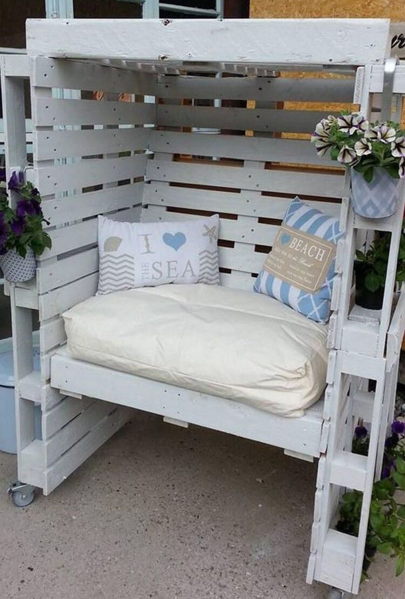  Cool pallet ideas for outdoors 